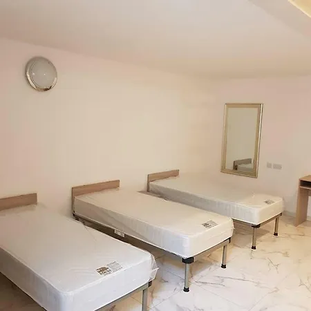 Palazzo Leonardo Apartment Floriana