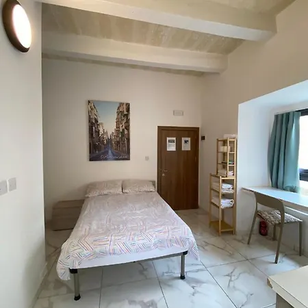 Palazzo Leonardo * إيل فورجانا
