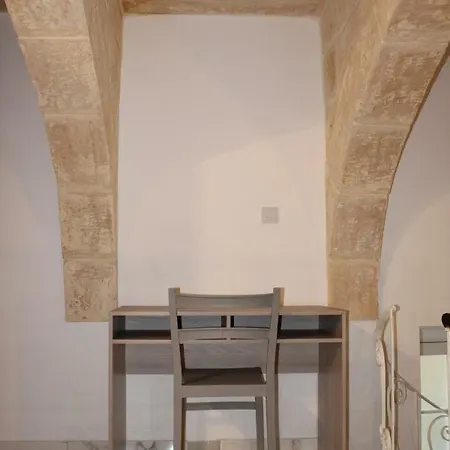 Palazzo Leonardo شقة إيل فورجانا