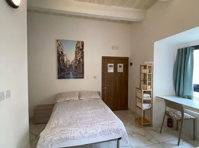 Palazzo Leonardo * Floriana