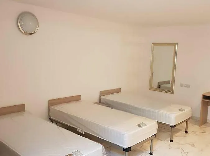 Palazzo Leonardo Apartment Floriana